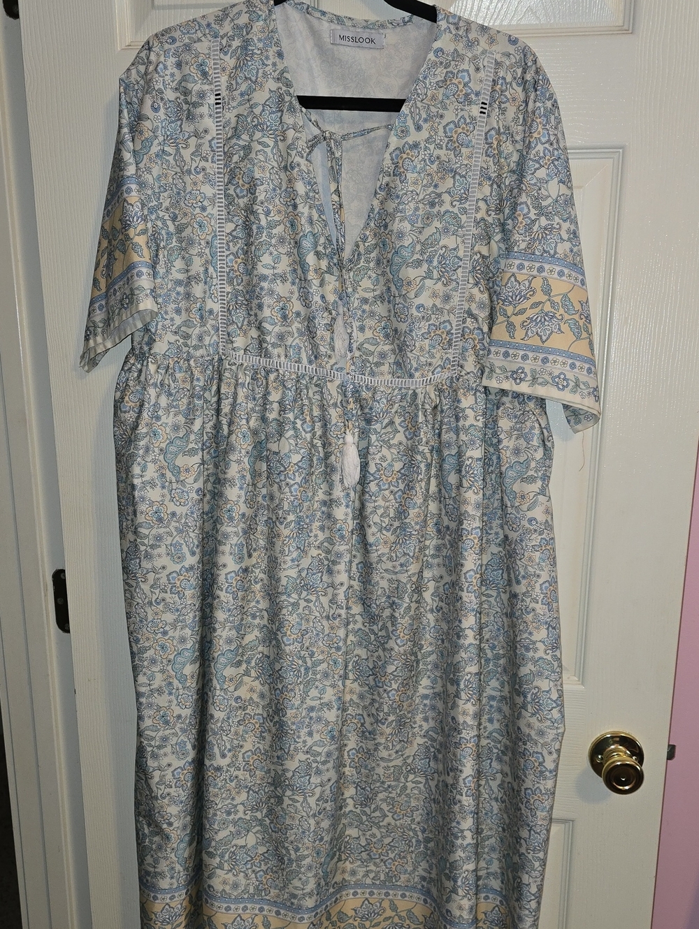 MISSLOOK Pale Blue and Cream Floral Boho Midi Dress with Tassel Tie